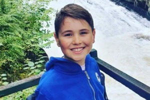 9-летний мальчик из Ливерпуля обратился к людям с инициативой пожертвовать деньги на школьное питание для детей из малообеспеченных семей