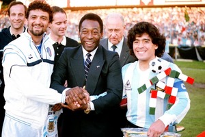 Марадона или Пеле: знатоки спорили о том, кто был лучшим футболистом в истории, но к единому мнению не пришли