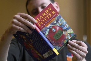 Коллекционеры на чеку: первые издания "Гарри Поттера" с опечатками могут стоить целое состояние