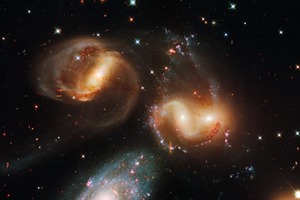 Слияние галактик в ранней Вселенной, по предположению ученых, способно остановить рождение новых звезд