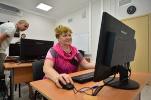 Первый общегородской онлайн-клуб: пожилых москвичей научат писать мемуары