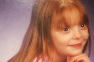 Девочку травили одноклассники. Она выросла и потратила 27 000 $ на красоту