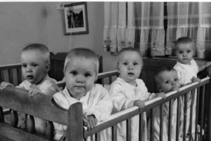 В семье уже было 5 детей, когда родилось еще 5: как они выглядели спустя 50 лет