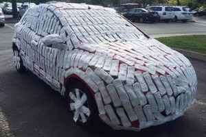 В России месть автомобилистам за личную обиду или неправильную парковку порой бывает беспощадной. Фото