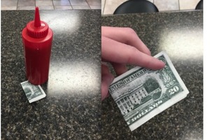 Официант думал, что ему оставили 20 $ чаевых. Внутри "купюры" он нашел записку