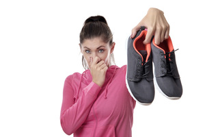 Неприятный запах из обуви: 7 эффективных лайфхаков устранения проблемы