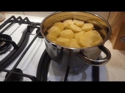 Польский кулинар указал на грубую ошибку, которую почти все допускают при варке картофеля.