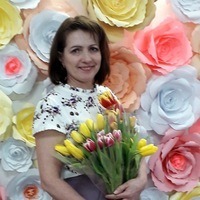 Лариса Перова